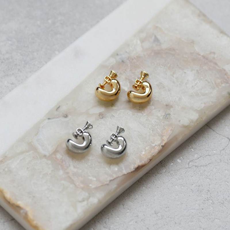 ミニマムビーンズスクリューフィットイヤリング