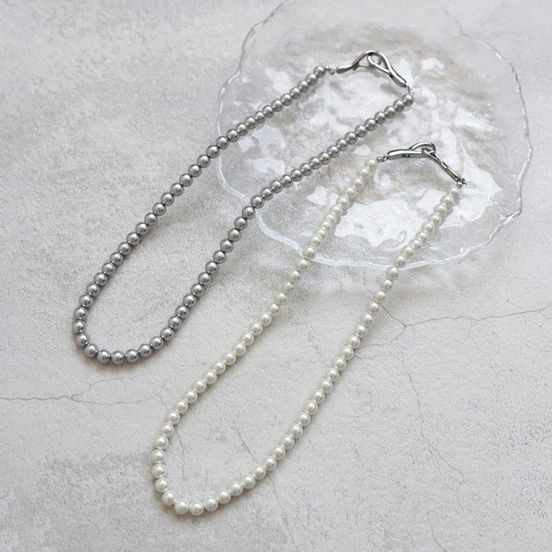 グラスパールフックネックレス