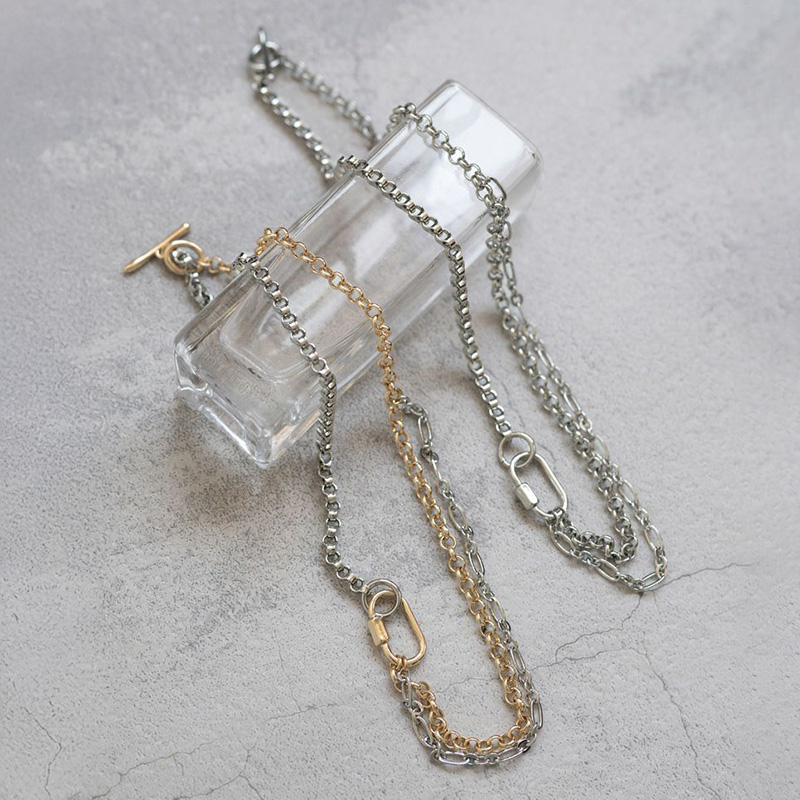 カラビナチェーンネックレス